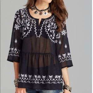 Free People XS Navy quarter sleeve embroidered top